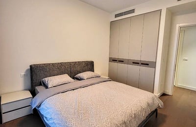 Location d’un appartement spacieux de 3 pièces, 104 m², avec terrasse, Belgrade, Serbie